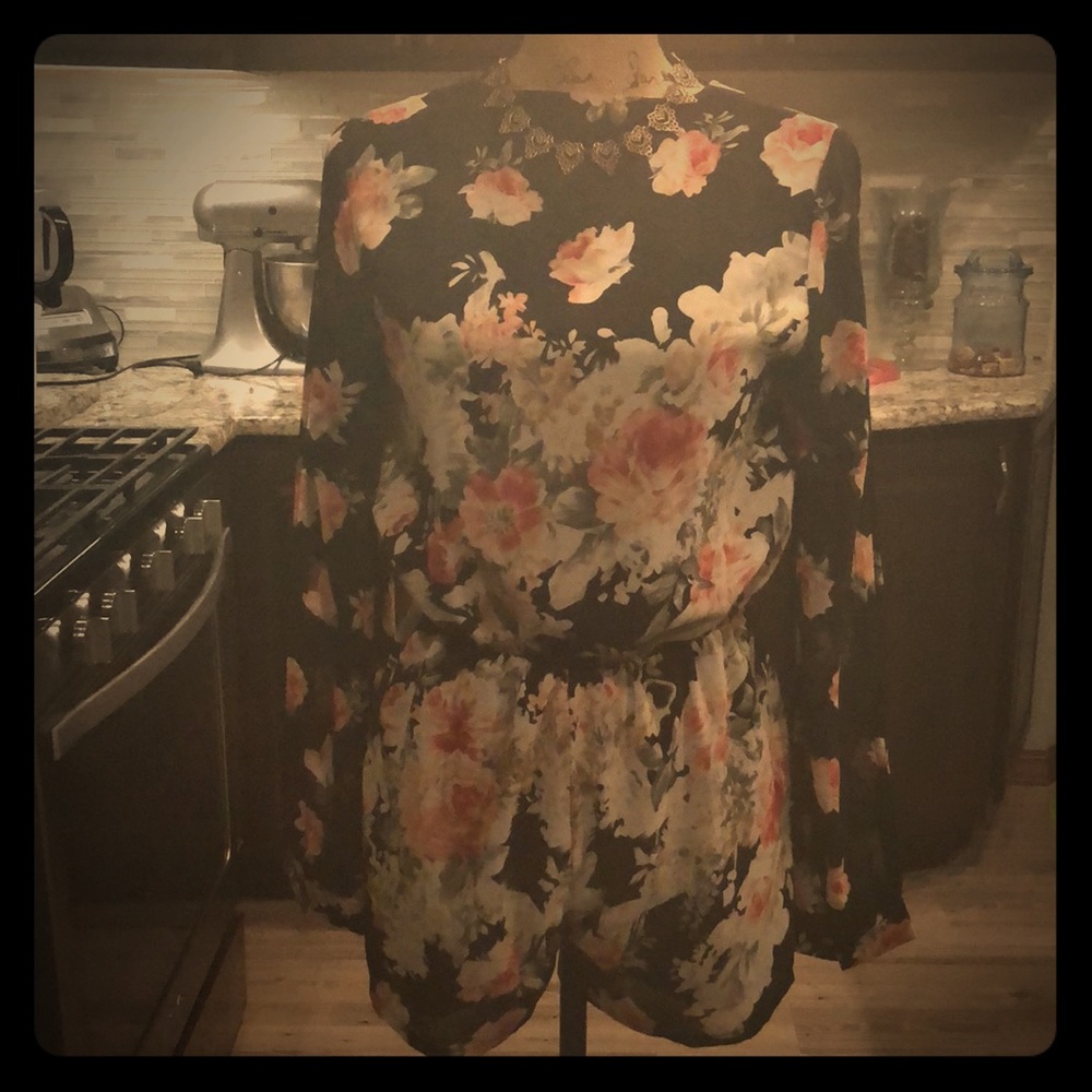 Cotton Candy 🍭Floral Romper 🌸